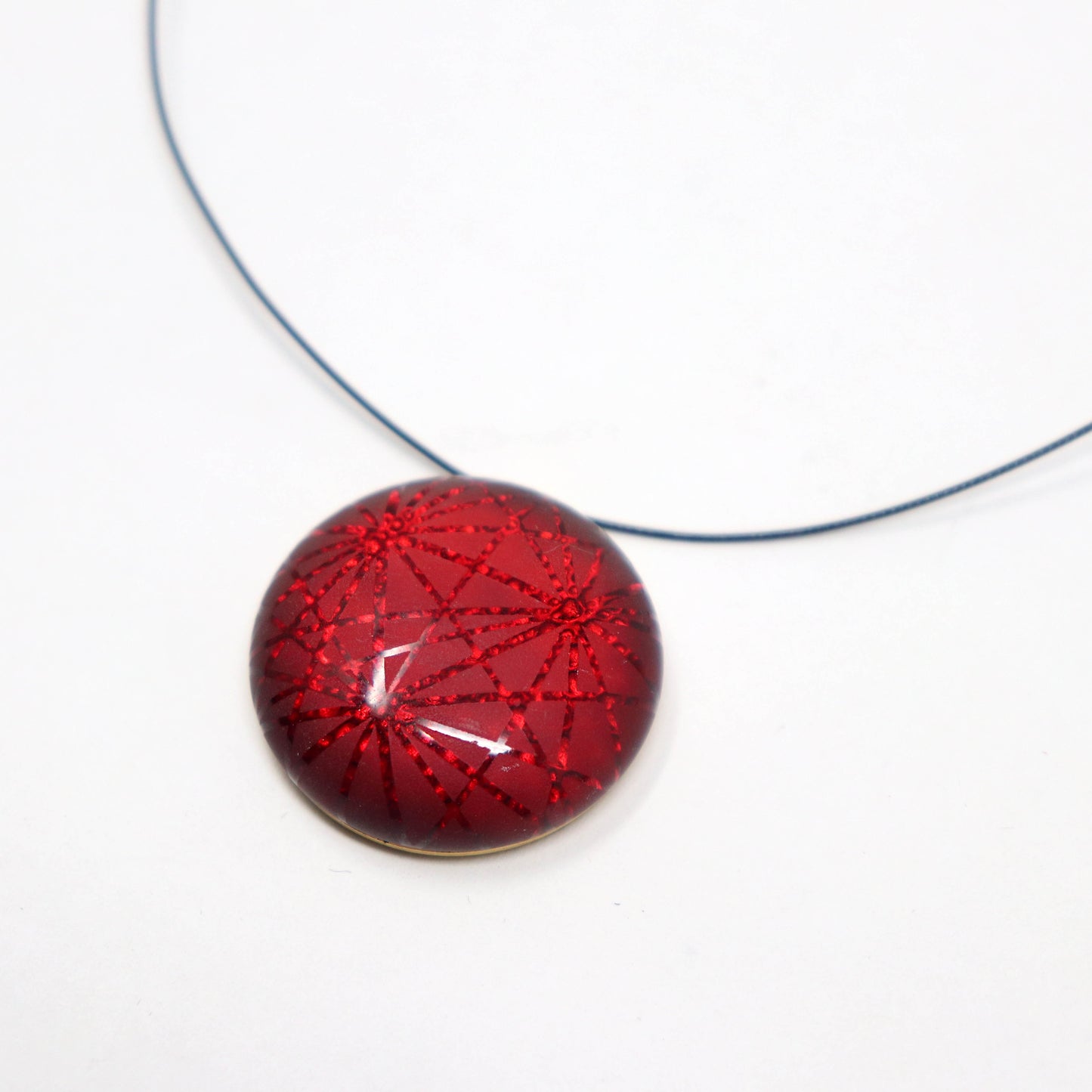 Medium Pendant Necklace