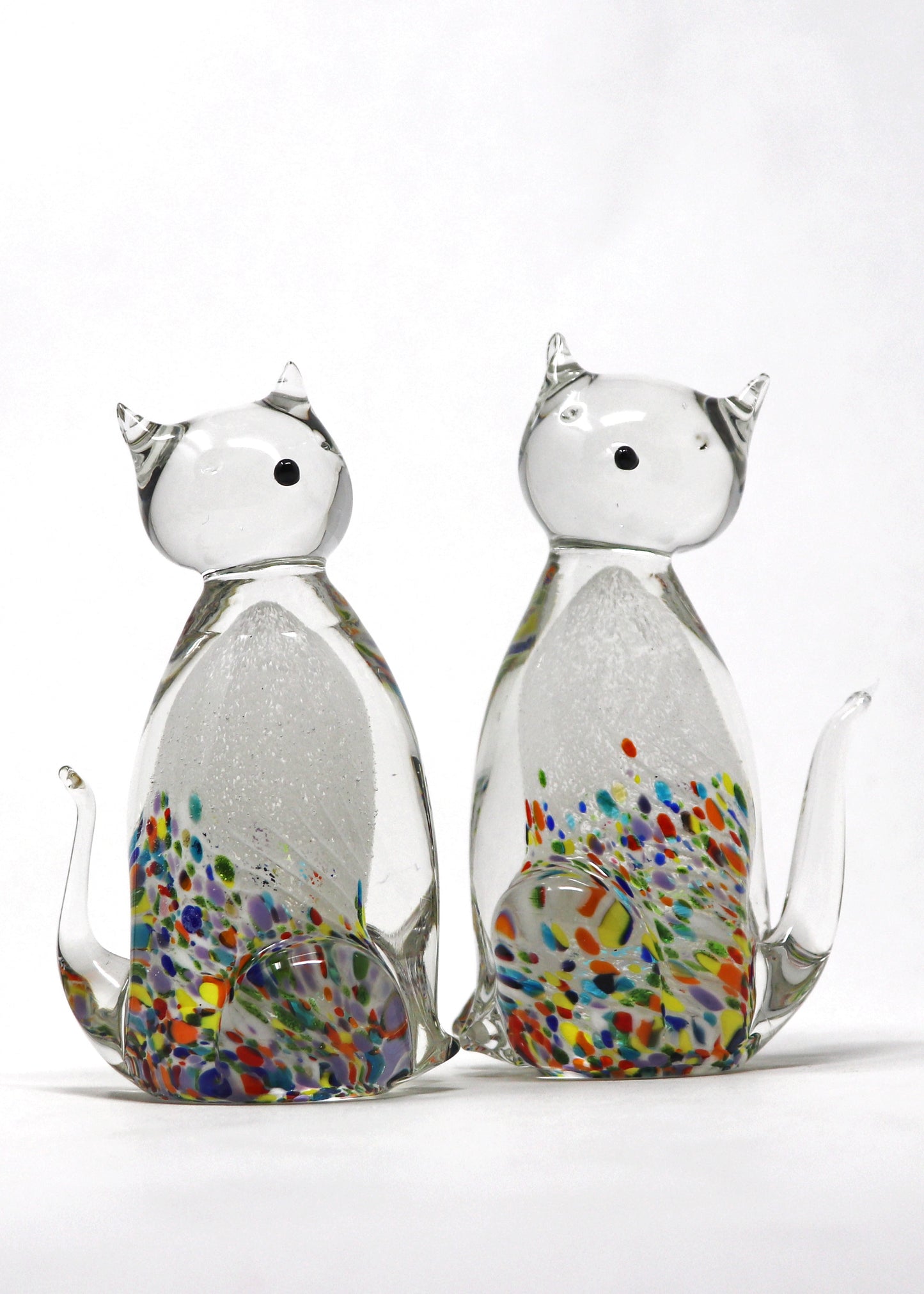Cat Sculpture by Yao-Nong Lin
